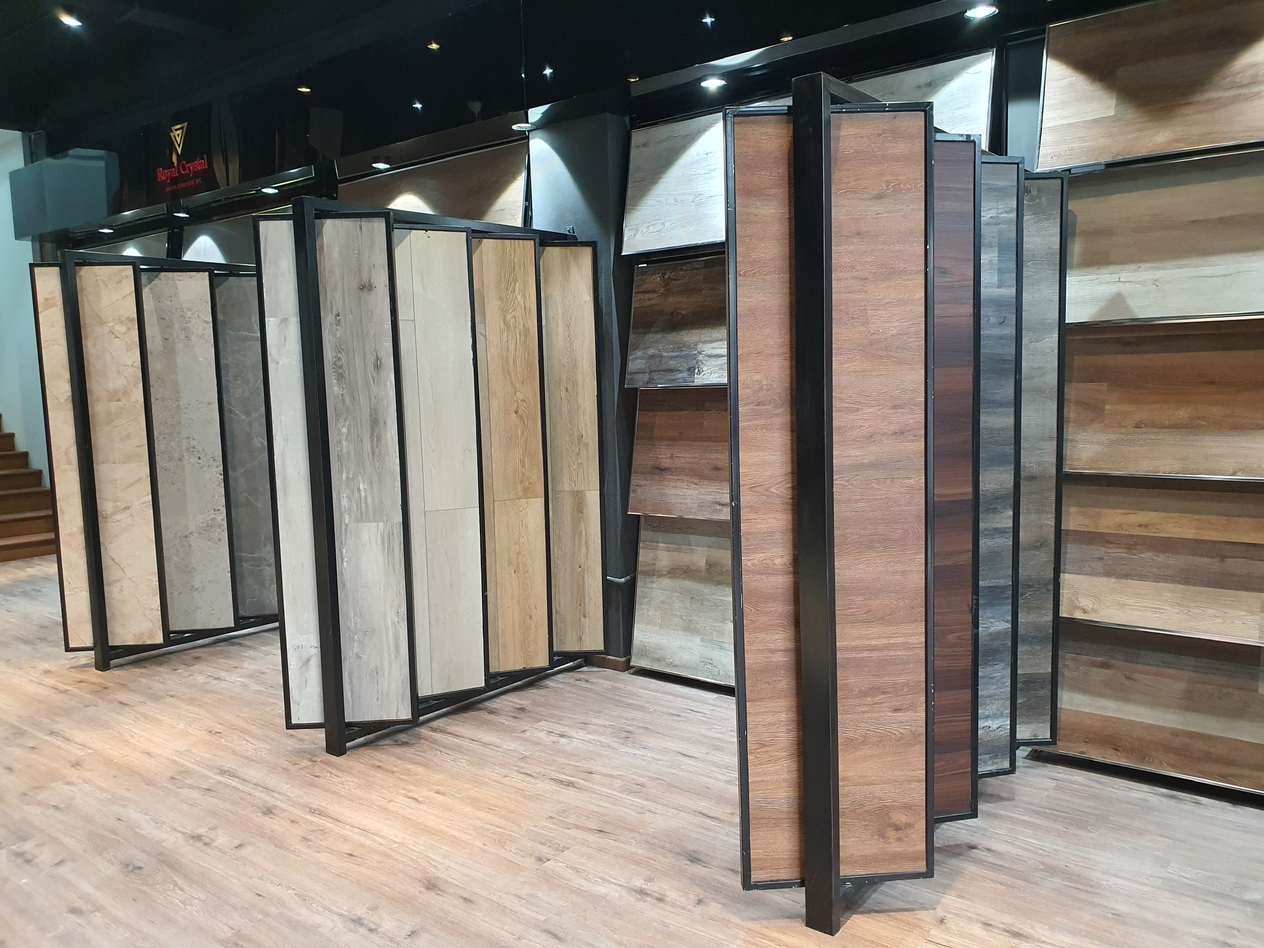 Sàn Royal Crystal HCM